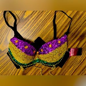 Two bra lets . Excellent for mardi gra!